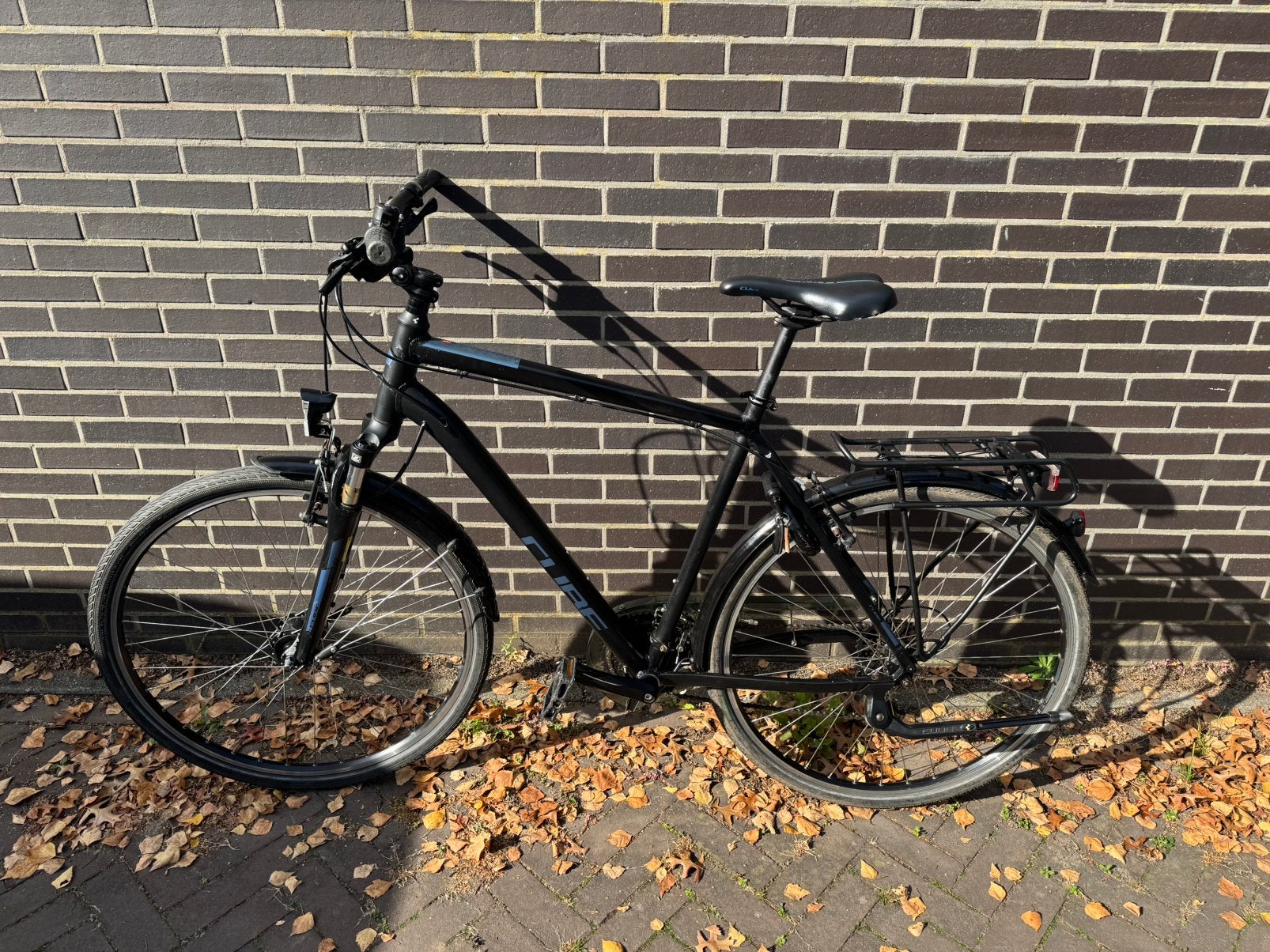 Herenfiets Cube Touring HPA | 28 inch, 28 inch, Gebruikt, Vering, Velgrem