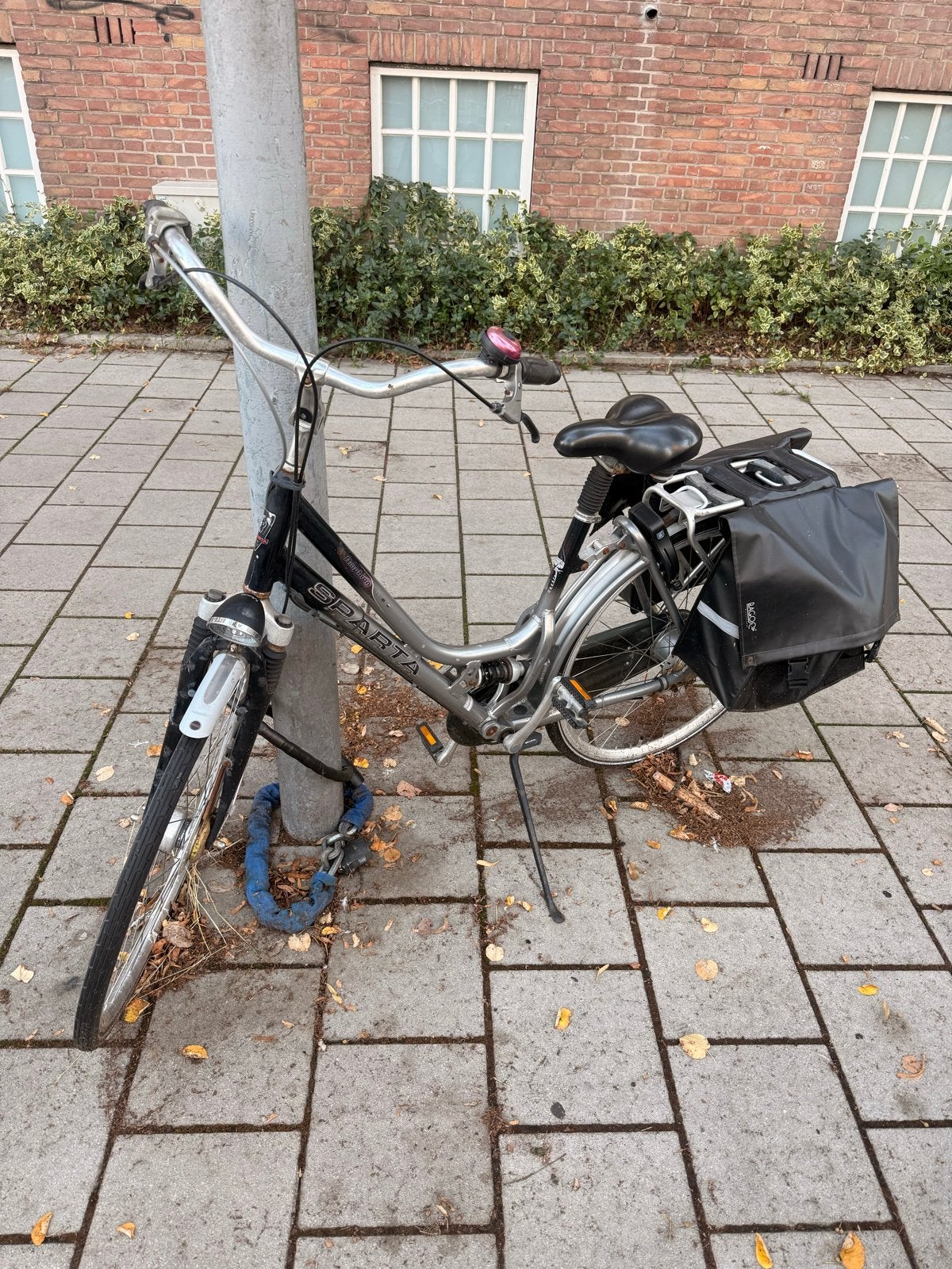 Sparta fiets met lage instap en fietstassen, Fietsen en Brommers, Fietsen | Dames | Damesfietsen, Ophalen, Sparta, Velgrem, 50 tot 53 cm