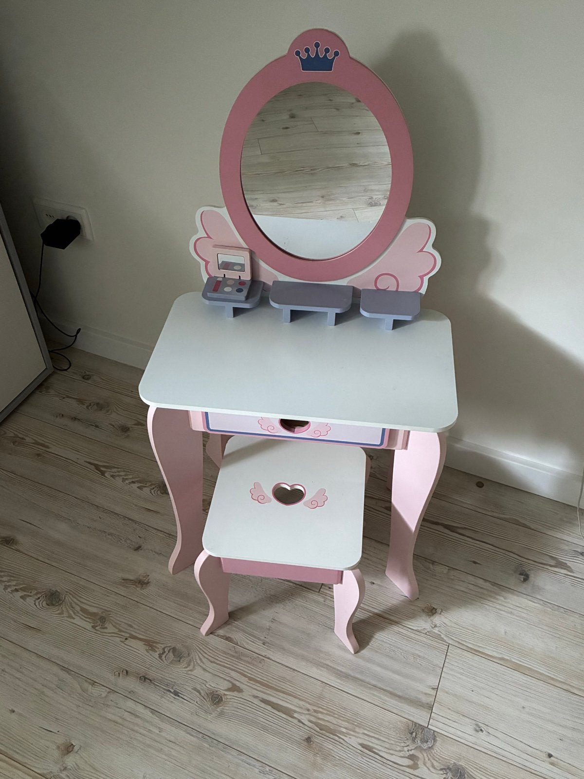 Kaptafel voor kinderen met krukje - Roze/Wit, Kinderen en Baby's, Ophalen, Zo goed als nieuw, Meubelstuk of Keukentje