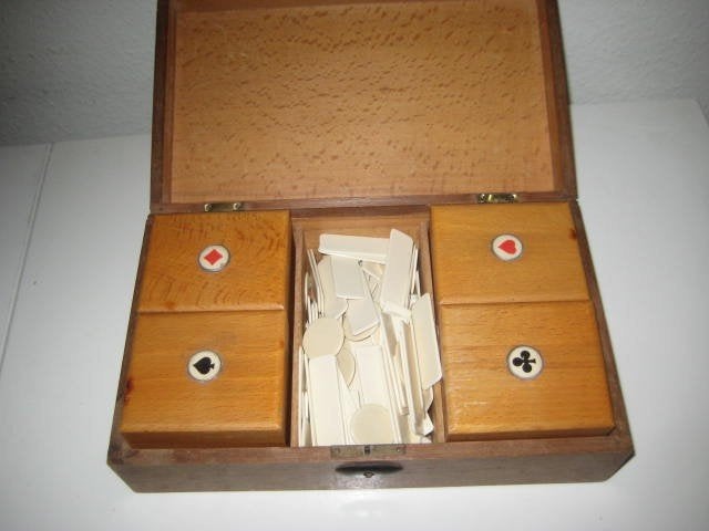 Vintage bridge kist met veel fiches + bridgebenodigheden, Ophalen of Verzenden, Gebruikt