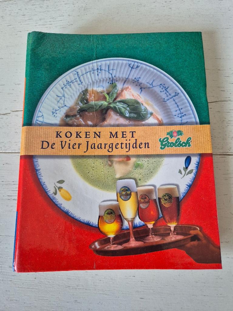 Te koop: Grolsch kookboek / map, vierjaargetijde, Verzamelen, Biermerken, Ophalen of Verzenden, Zo goed als nieuw, Overige typen