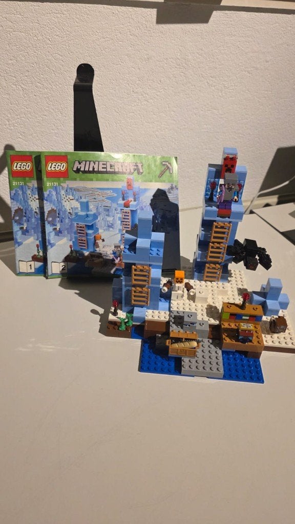 Lego Minecraft 21131, Compleet, Minecraft, Lego, Ophalen of Verzenden