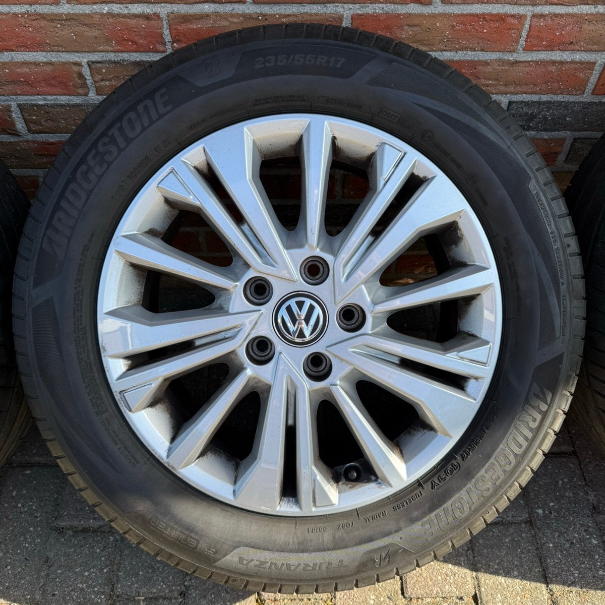 ✅ Originele VW Aracaju Transporter California Caravelle Set, Ophalen, Banden en Velgen, 17 inch, 235 mm