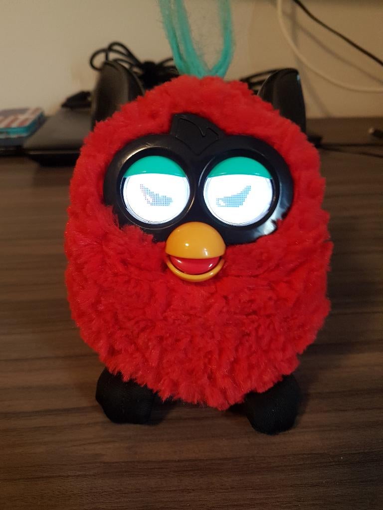 Furby 2012 rood met kuif, Overige merken, Overige karakters, Overige typen, Ophalen of Verzenden