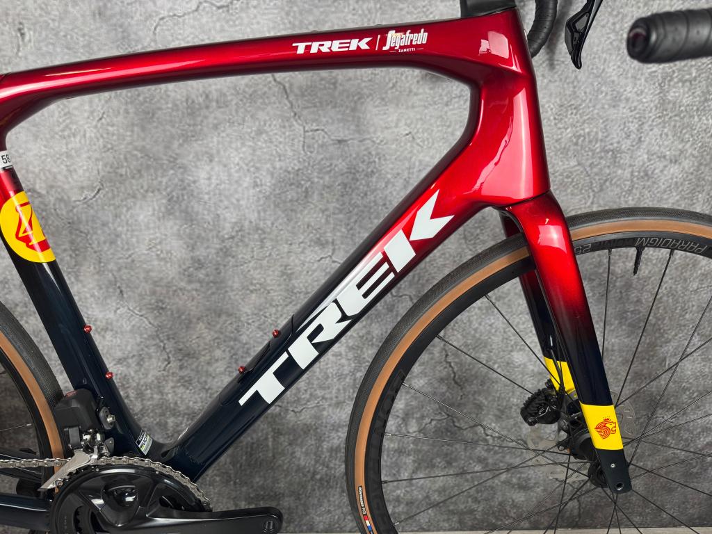 Nieuw! Trek Domane SLR 6 Project One Shimano 105 Di2 Carbon, Fietsen en Brommers, Fietsen | Racefietsen, Overige merken, Carbon
