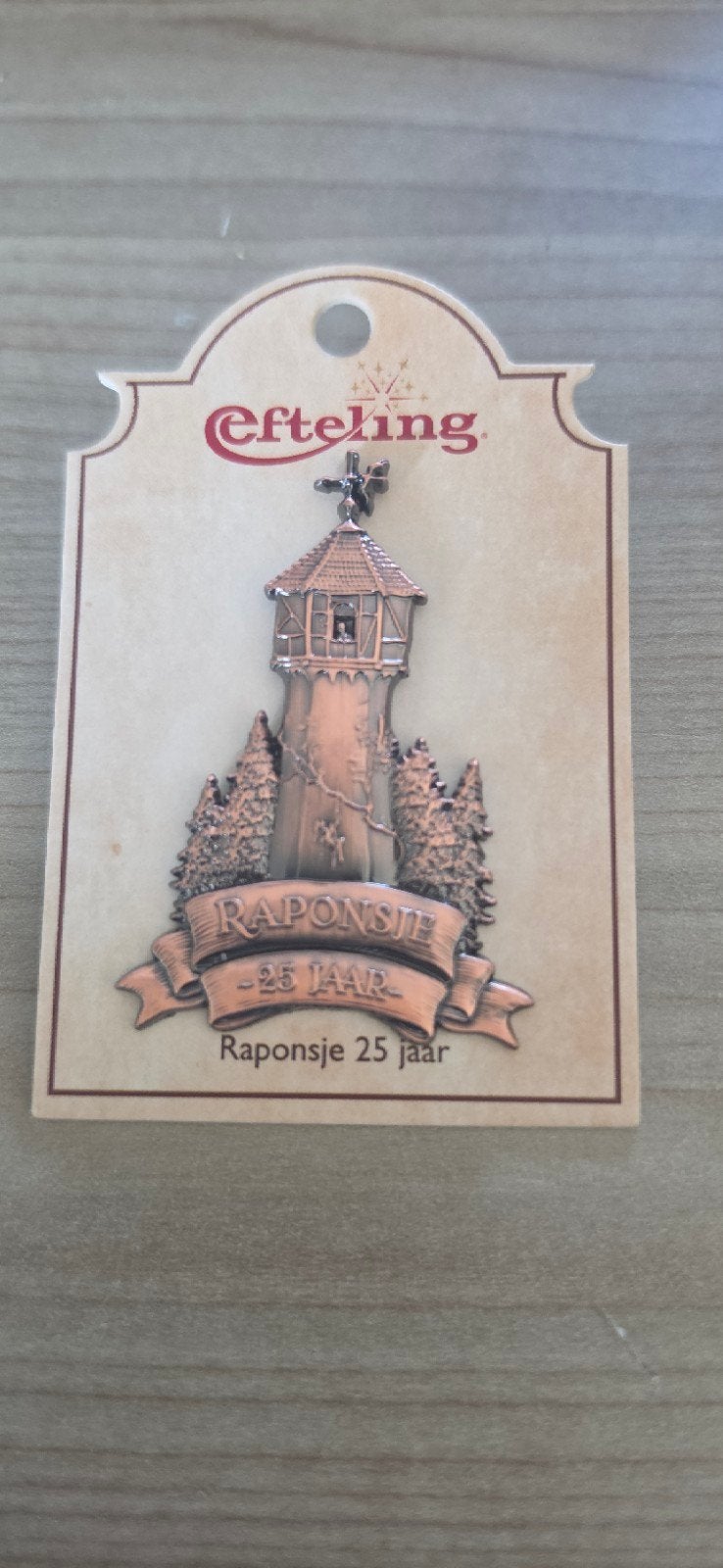 Efteling Raponsje 25 jaar pin - Sprookjesbos verzamelpin, Verzamelen, Ophalen of Verzenden, Nieuw, Button of Speldje