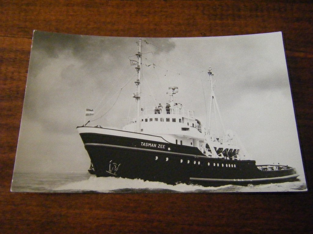 J41 - Schip - Sleepboot Tasman Zee - Mooi/Oud, Ophalen of Verzenden, Gebruikt, Kaart, Foto of Prent