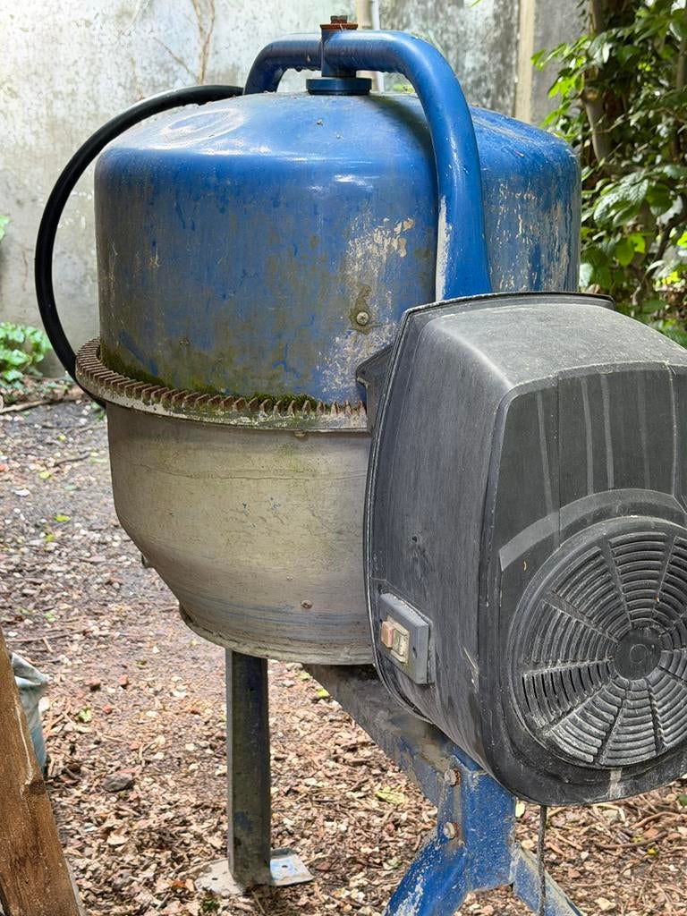 Betonmolen geen deuken geen brokstukken, Ophalen of Verzenden, Gebruikt