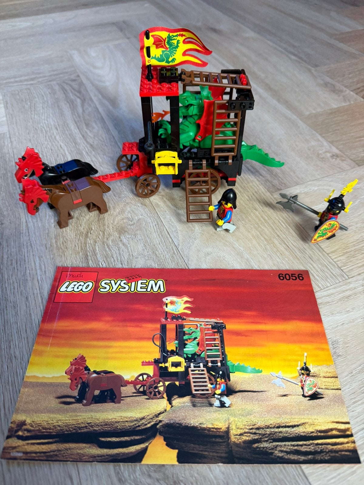 LEGO Castle - 6056 Dragon Wagon, Ophalen of Verzenden, Zo goed als nieuw
