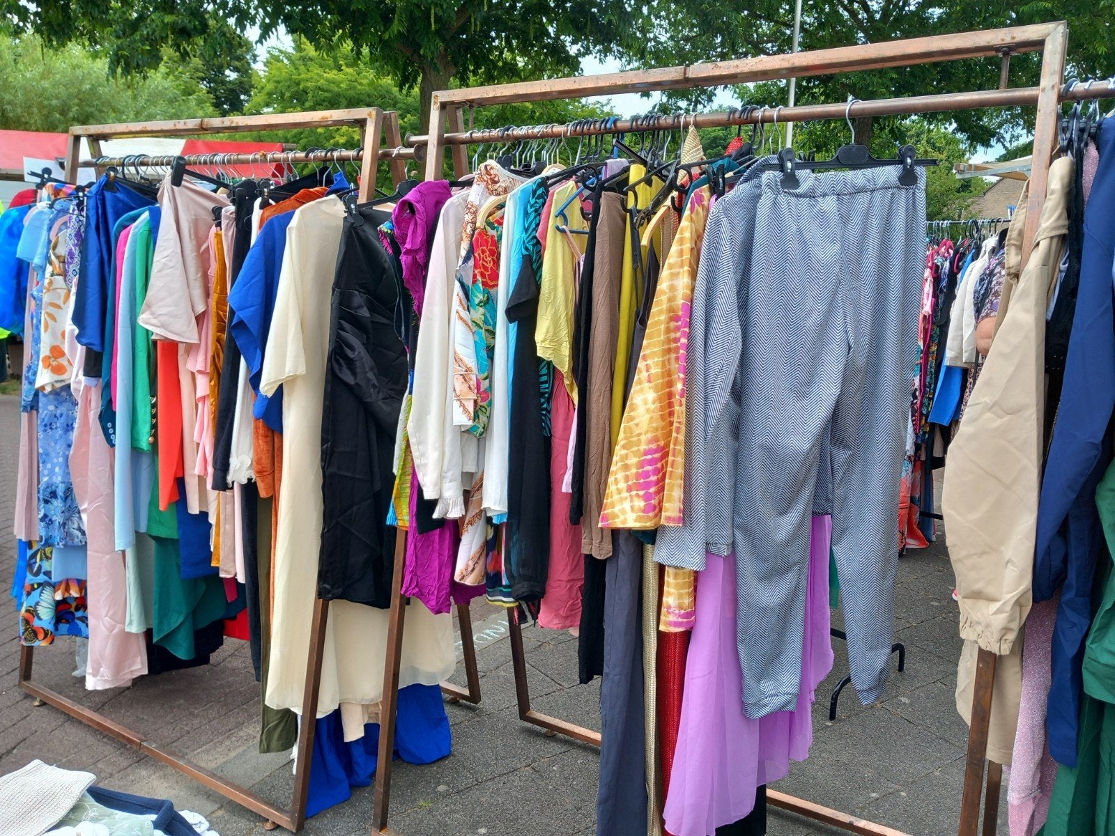 500 stuks grote partij kleding, Ophalen, Nieuw, Maat 38/40 (M)