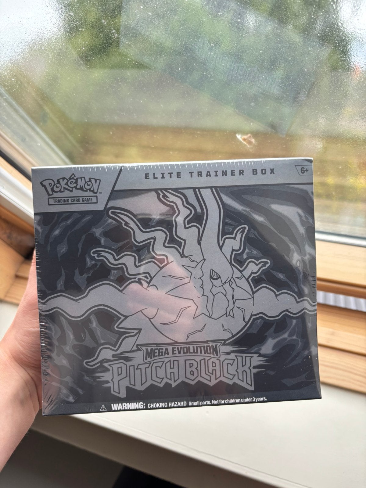 Pitch Black Elite Trainer Box etb, Ophalen of Verzenden, Zo goed als nieuw, Boosterbox