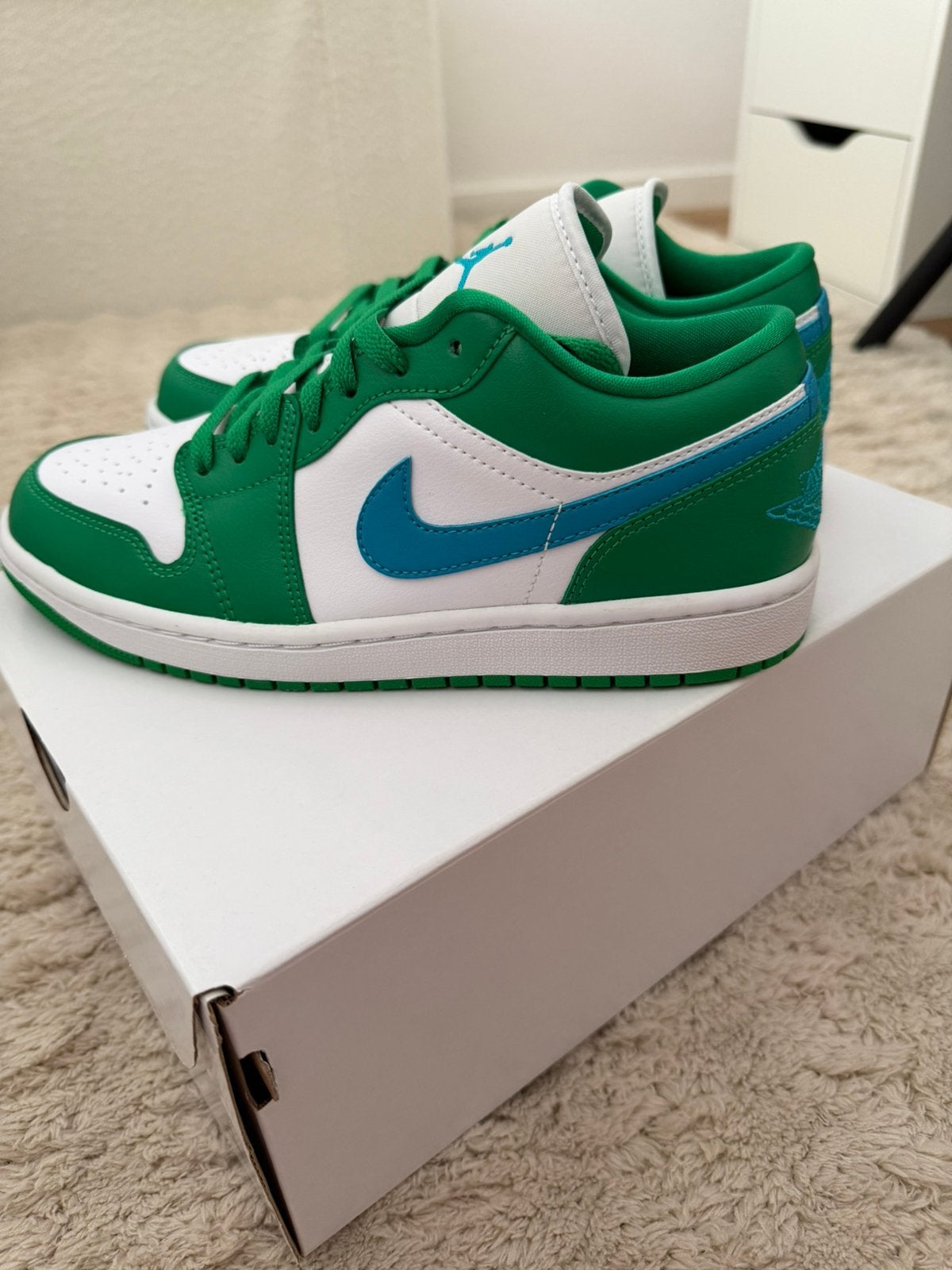 Air jordan 1 low, Kleding | Dames, Schoenen, Nieuw, Ophalen of Verzenden, Sneakers of Gympen, Groen