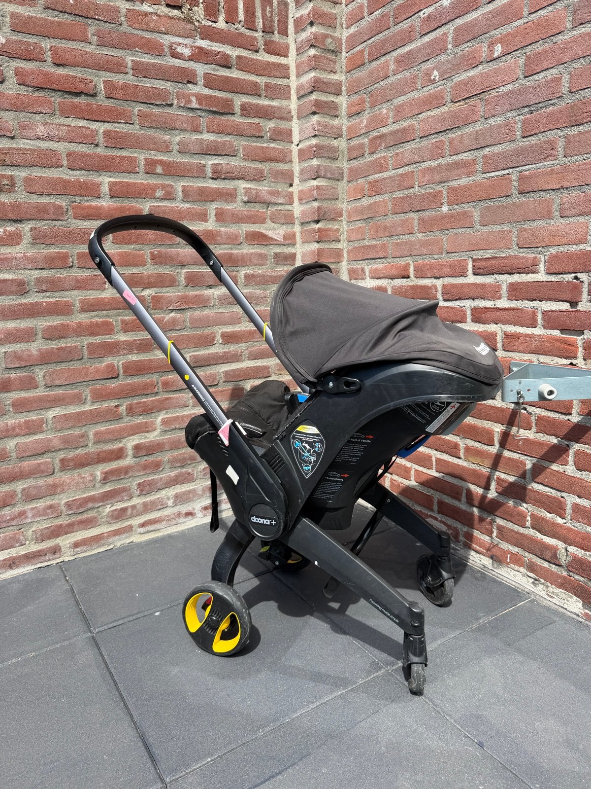 Doona autostoel en kinderwagen in één, Kinderen en Baby's, Autostoeltjes, 0 t/m 13 kg, Slaapstand, Ophalen, Overige merken