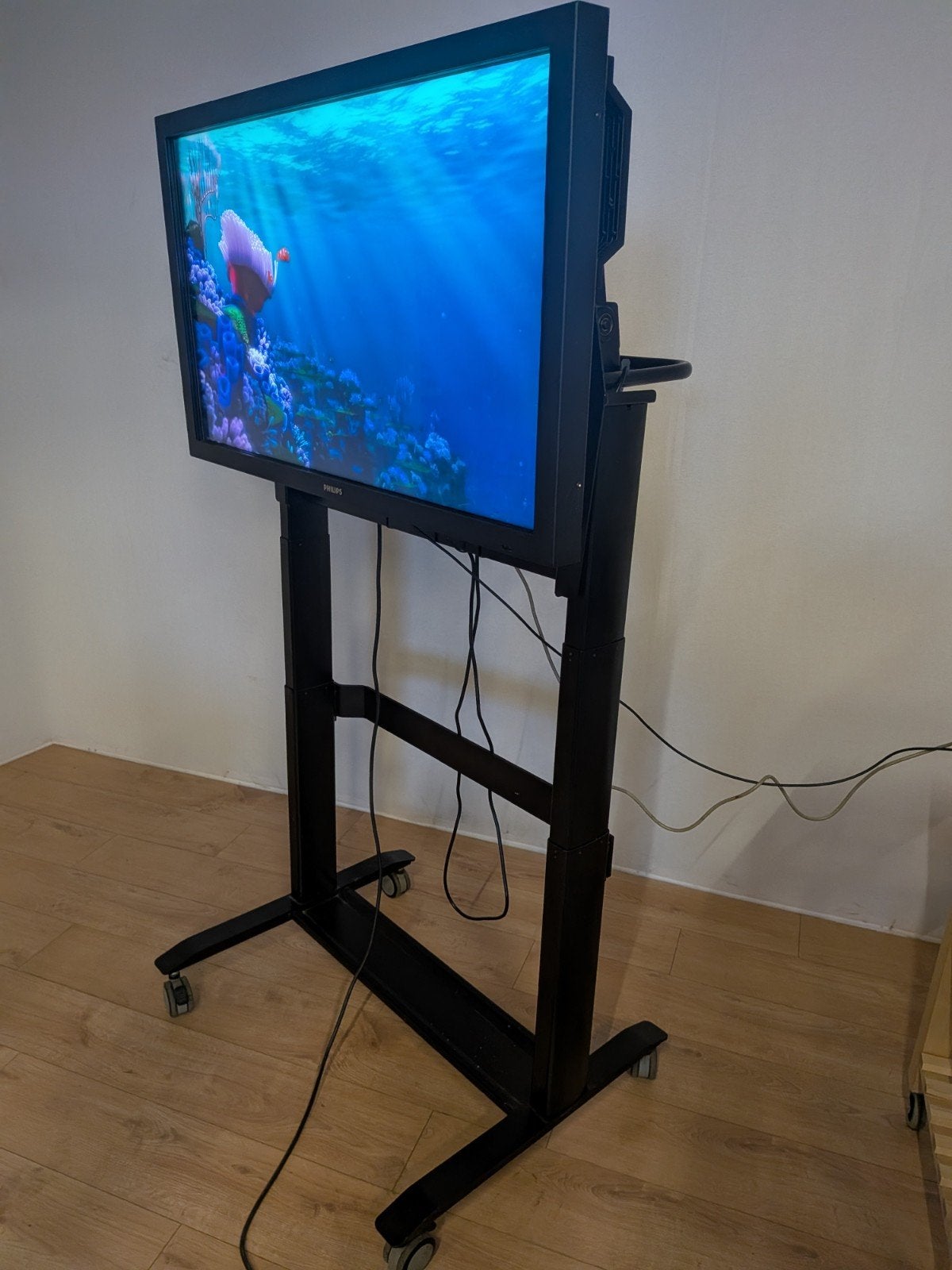 Philips LCD Touchscreen Monitor 42" op verrijdbaar onderstel, Philips, 50 Hz, Ophalen of Verzenden, Nvt