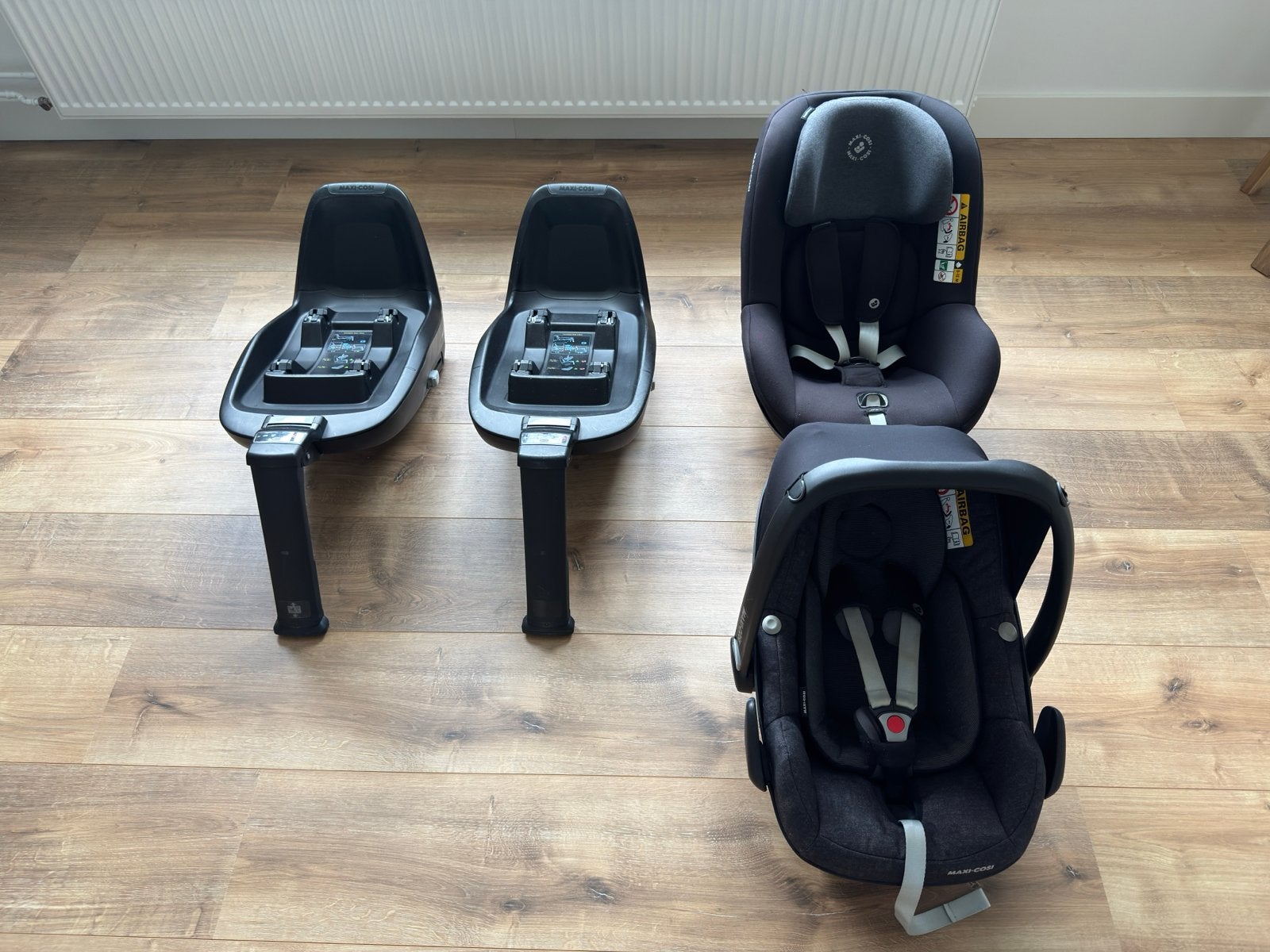 Maxi-Cosi autostoeltjes met 2 Isofix bases, Kinderen en Baby's, Autostoeltjes, Ophalen, Gebruikt, 0 t/m 18 kg, Verstelbare rugleuning