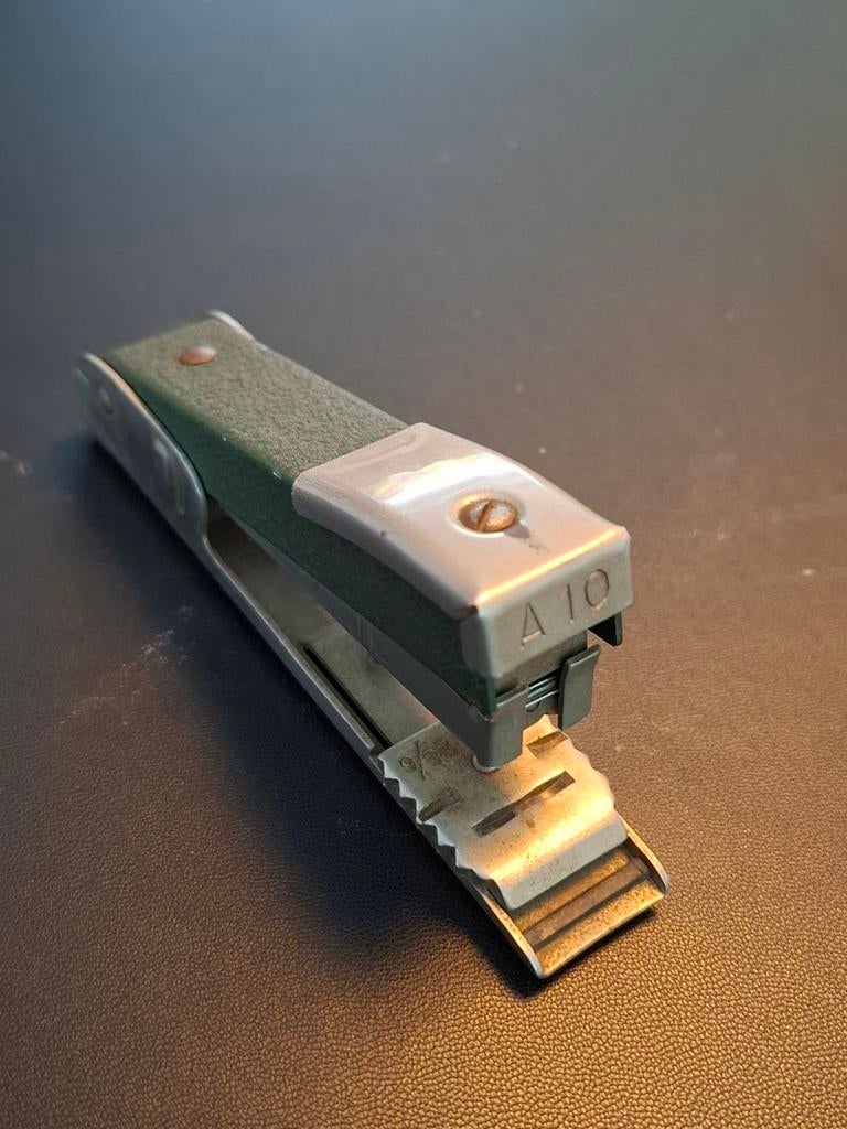 Kleine vintage Apsco A10 nietmachine, Ophalen of Verzenden