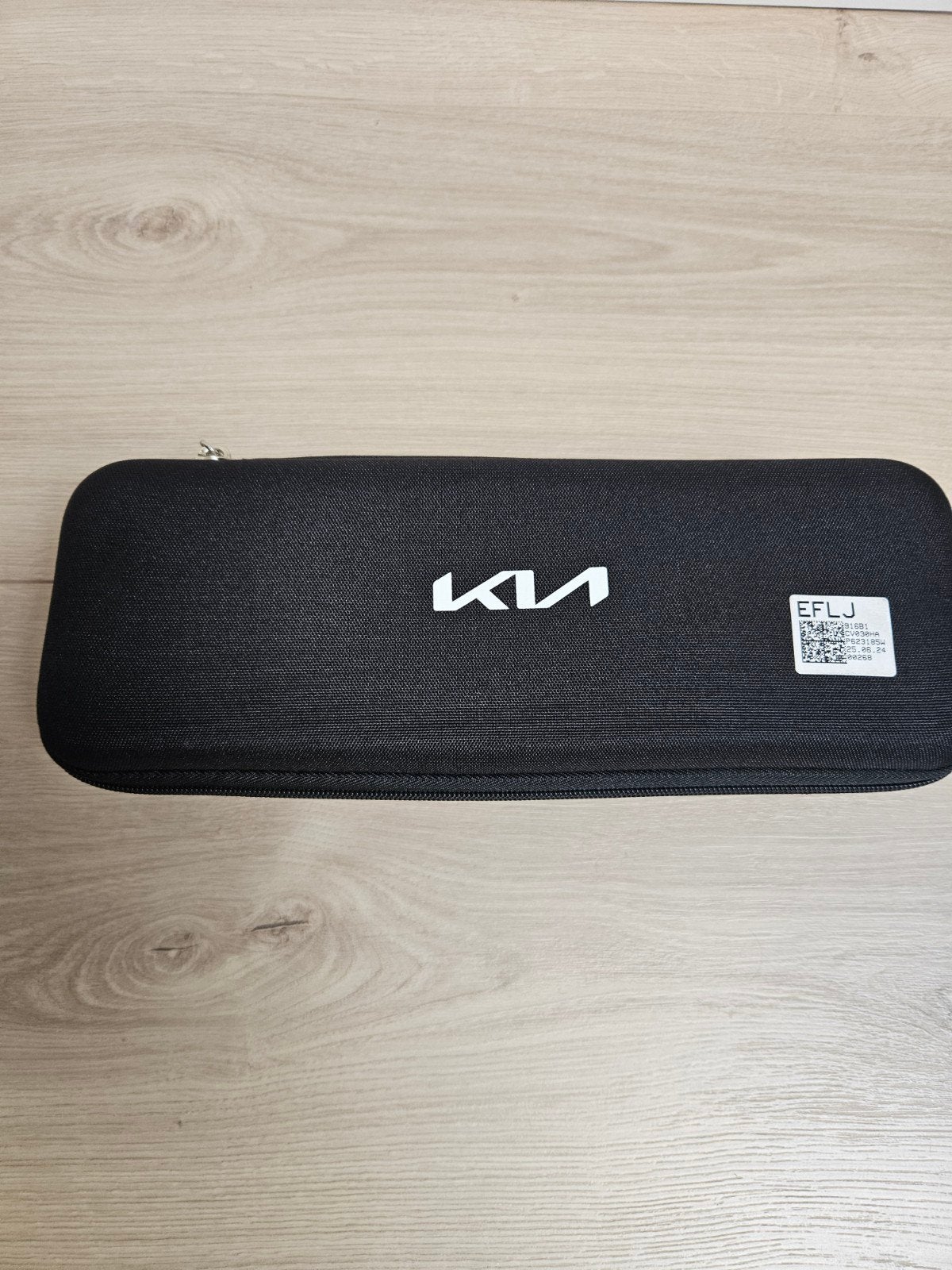Kia V2L adapter - Zo goed als nieuw, Ophalen of Verzenden