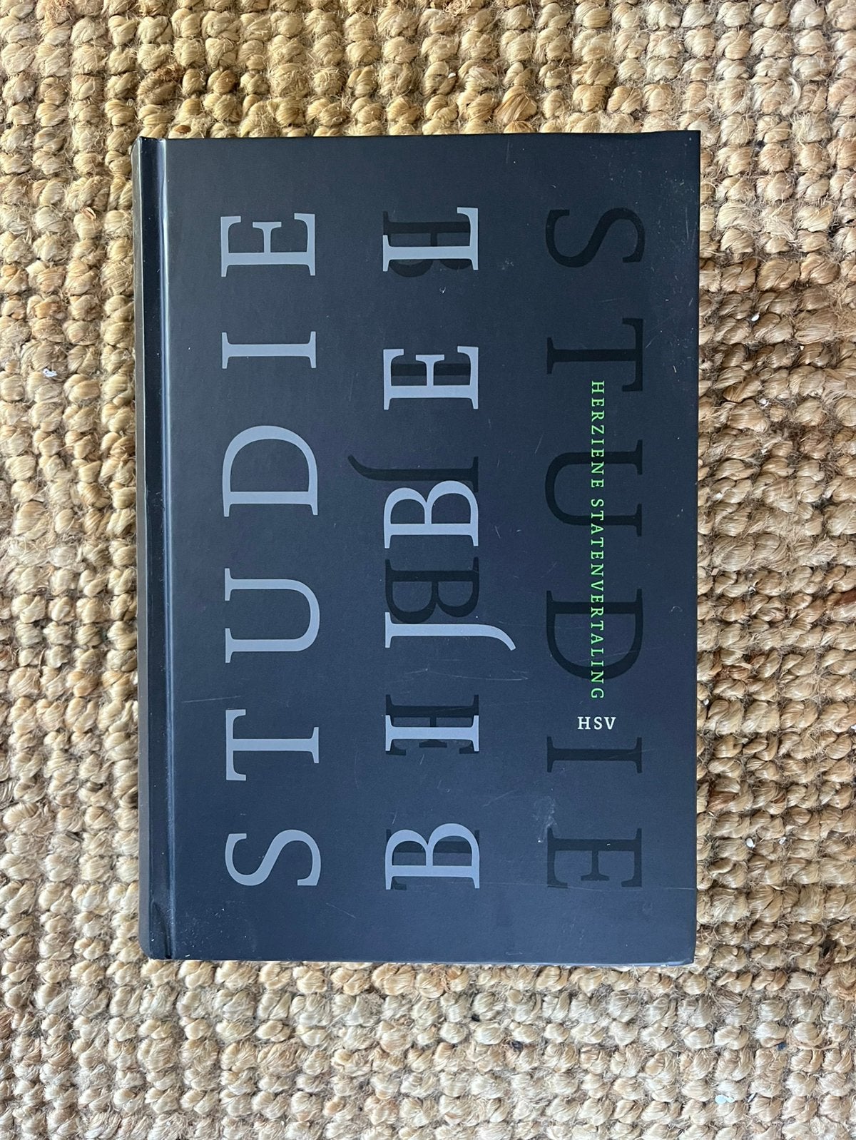HSV-Studiebijbel, Ophalen of Verzenden, Zo goed als nieuw
