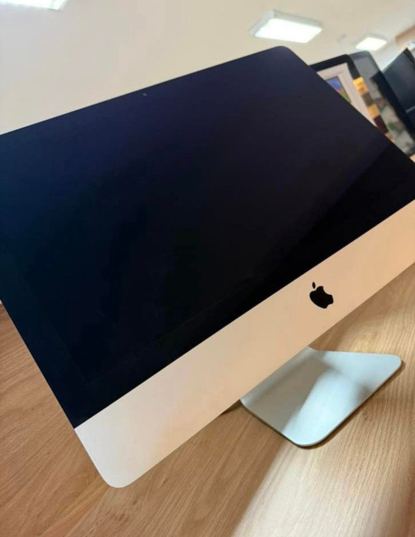 Apple iMac 21.5 inch, 2 tot 3 Ghz, IMac, Ophalen of Verzenden, Zo goed als nieuw