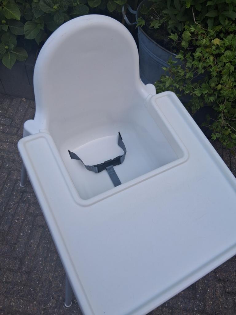 Ikea Antilop kinderstoel met afneembaar eetblad, Kinderen en Baby's, Kinderstoelen, Gebruikt, Overige typen, Afneembaar eetblad