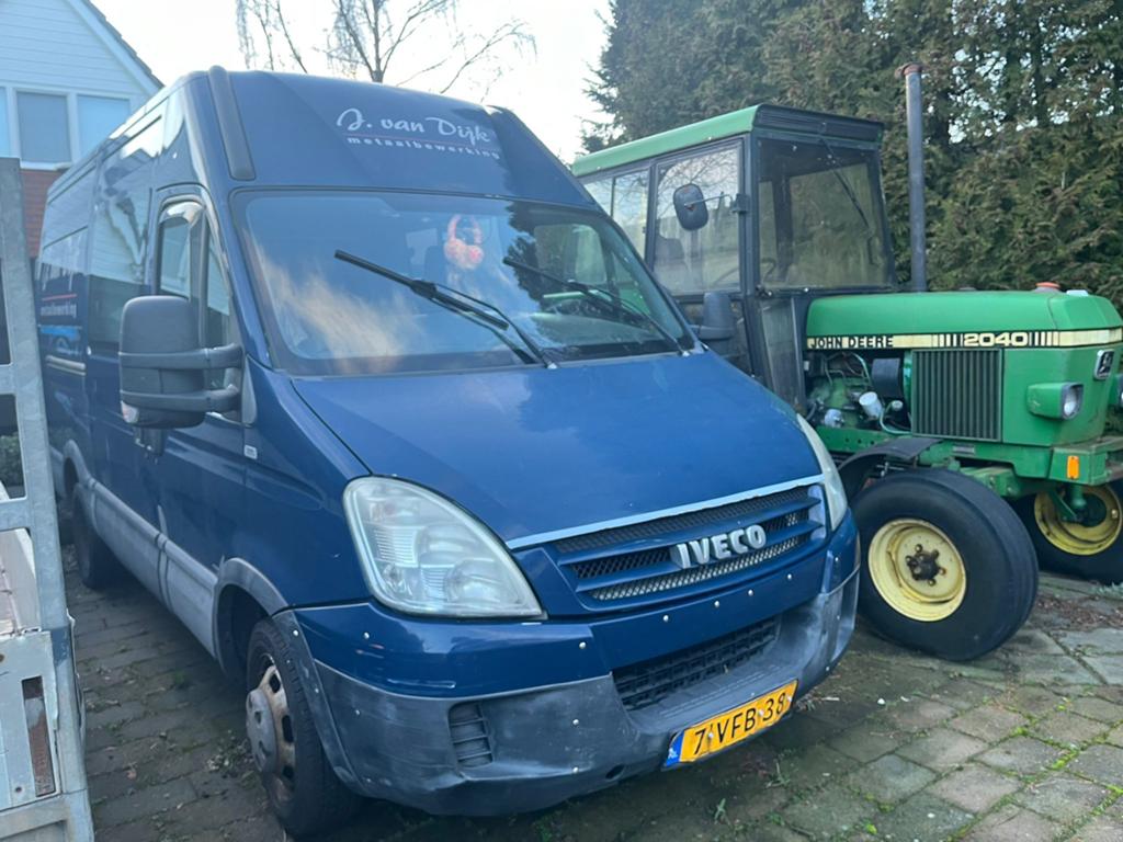 Iveco Daily 35C18V Euro4 2009, Achterwielaandrijving, 4 cilinders, Iveco, 7 stoelen