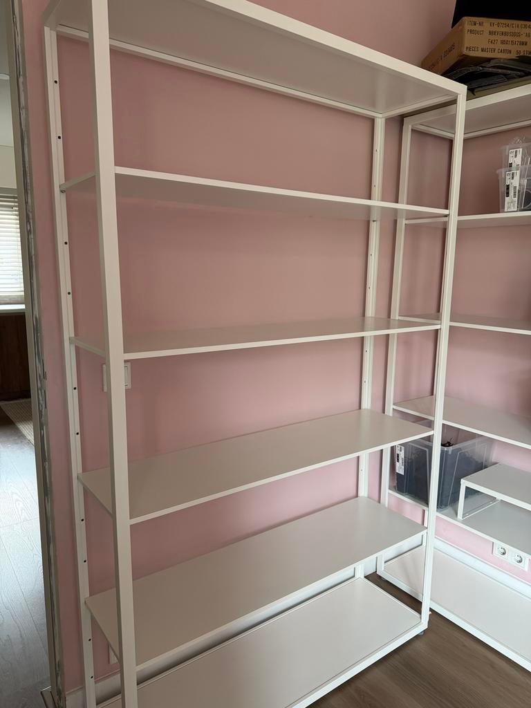 Ikea Fjälkinge kast, Huis en Inrichting, Ophalen, Zo goed als nieuw
