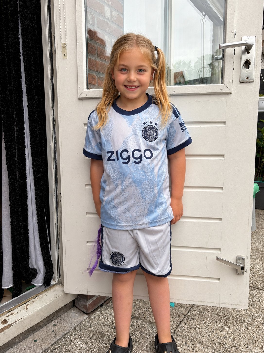 Ajax tenue voor kinderen - Lichtblauw uitshirt, Ophalen of Verzenden, Gebruikt, Jongen of Meisje
