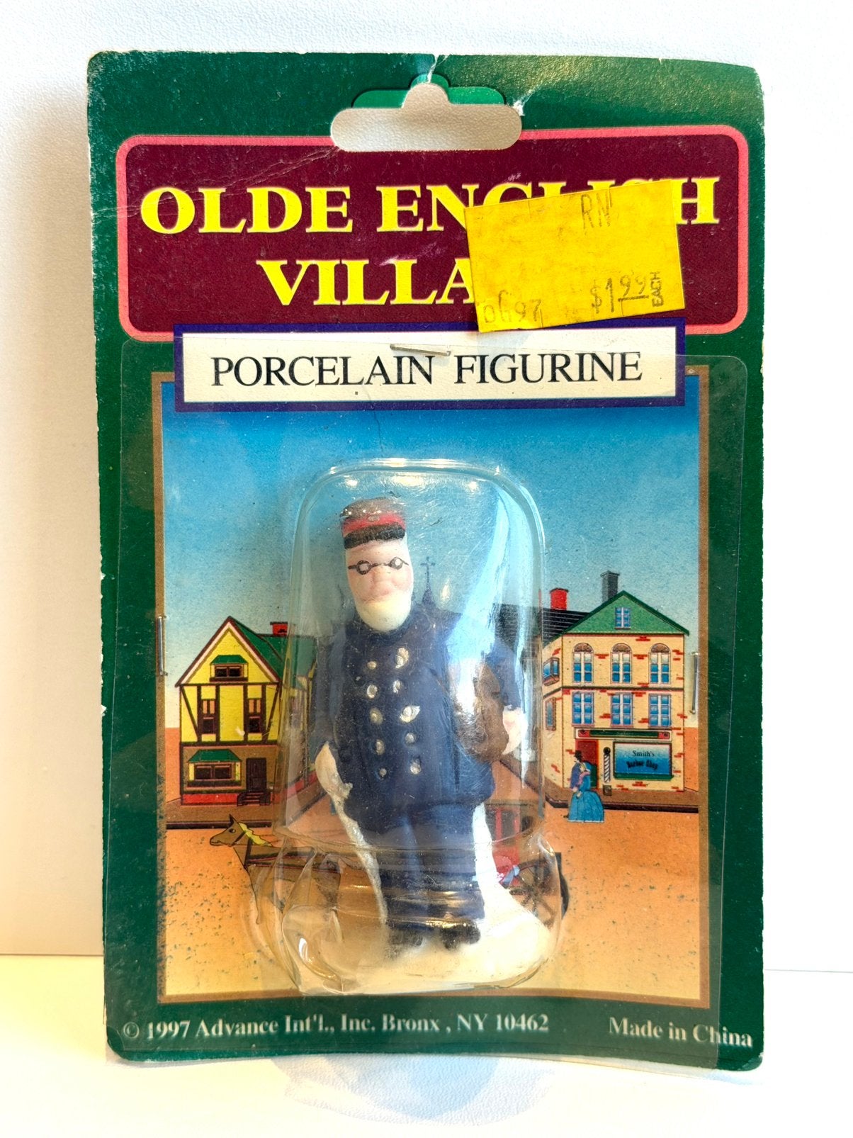 Olde English Village - Porcelain Figurine, Diversen, Verzenden
