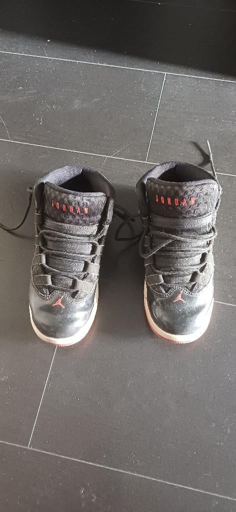 Nike Jordan schoenen maat 30, Gebruikt, Schoenen, Ophalen of Verzenden, Nike Jordan