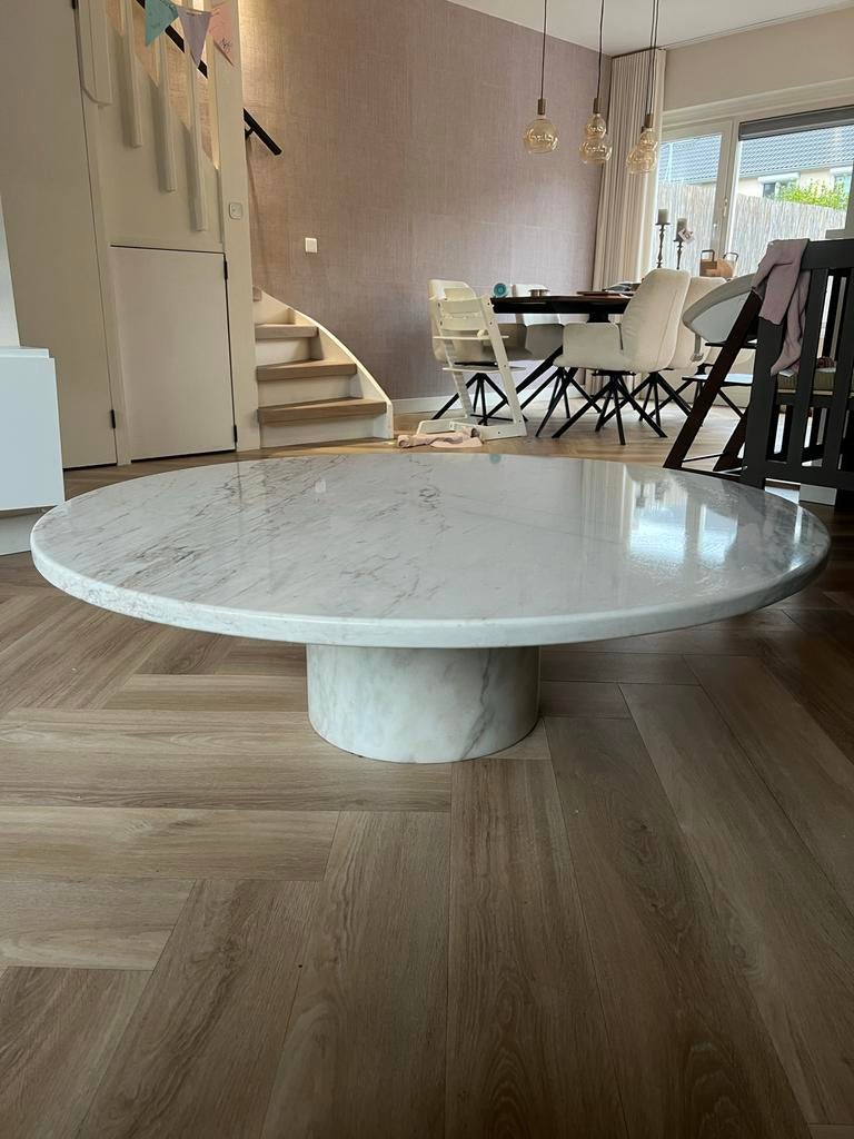 Moderne marmeren salontafel - Rond en stijlvol, Ophalen, Overige materialen, 50 tot 100 cm, 100 tot 150 cm
