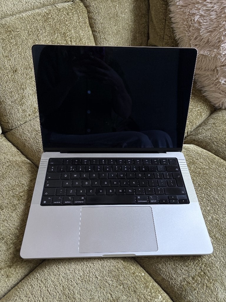 MacBook Pro 14 inch 2021, Computers en Software, Apple Macbooks, Zo goed als nieuw, MacBook Pro, Overige groottes, 4 Ghz of meer