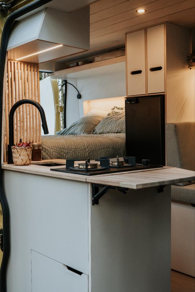 Camperinbouw op Maat, Caravans en Kamperen, Ophalen, Xplore Vans, Nieuw, Info@xplorevans.nl