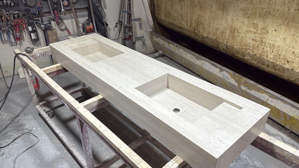 Op maat gemaakte wastafel van natuursteen, Nieuw, Ophalen of Verzenden, Minder dan 100 cm, Wasbak of Wastafel