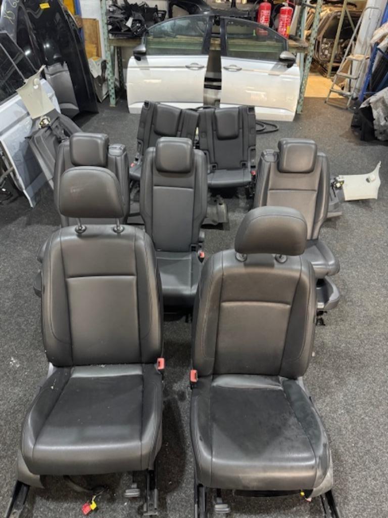 Volkswagen Touran 5T 5T1 5TA Interieur Compleet 7 Persoons, Gebruikt, -, Volkswagen, -