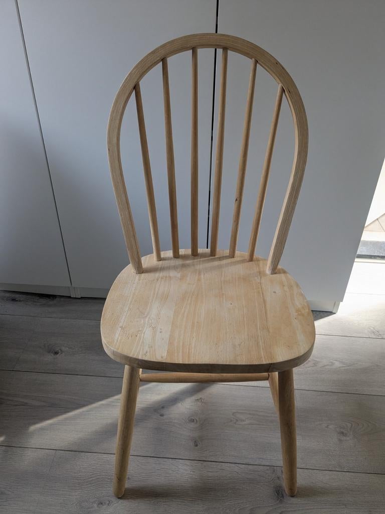 Houten stoel - Eenvoudig en stijlvol, Huis en Inrichting, Stoelen, Ophalen, Gebruikt, Bruin, Klassiek