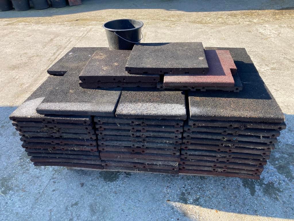 Rubberen tegels matten rubber speelmatten, Tuin en Terras, Tegels en Klinkers, Zo goed als nieuw, Overige typen, Rubber, 10 m² of meer
