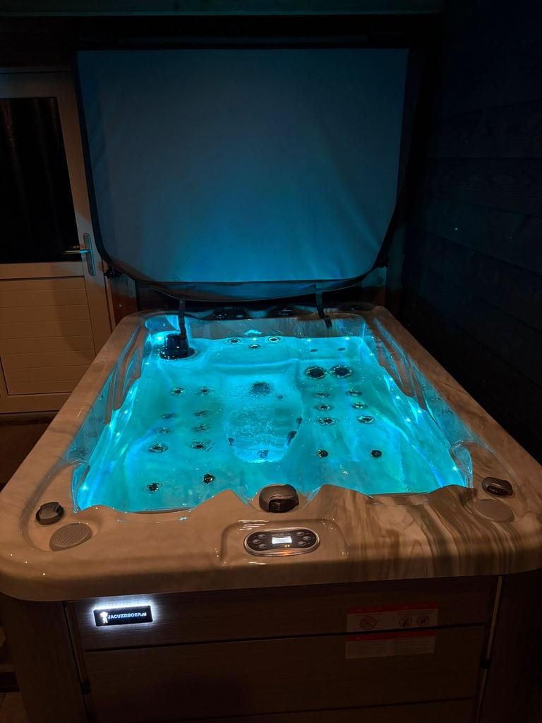 Nieuwe balboa jacuzzis inruil mogelijk direct leverbaar, Info@SpaBoer.nl, Nieuw, SpaBoer, Traan 5 9351 vm leek