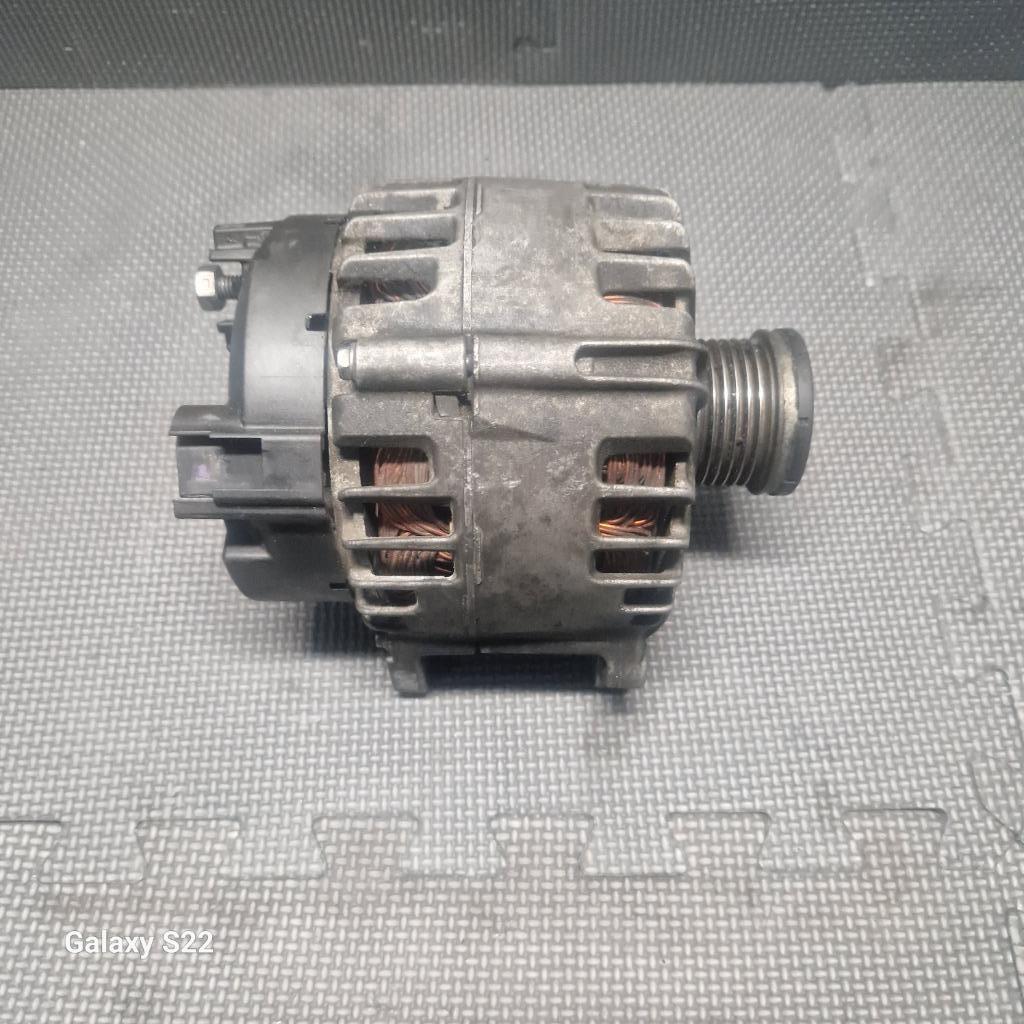 VW PASSAT B7 DYNAMO / 03C 903 023 T, Gebruikt, Volkswagen, Ophalen of Verzenden, VW