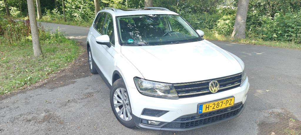 Volkswagen Tiguan 1.5 TSI | Bomvol opties!o.a. Stoelmassage, Auto's, Voorwielaandrijving, 4 cilinders, Alcantara, Wit