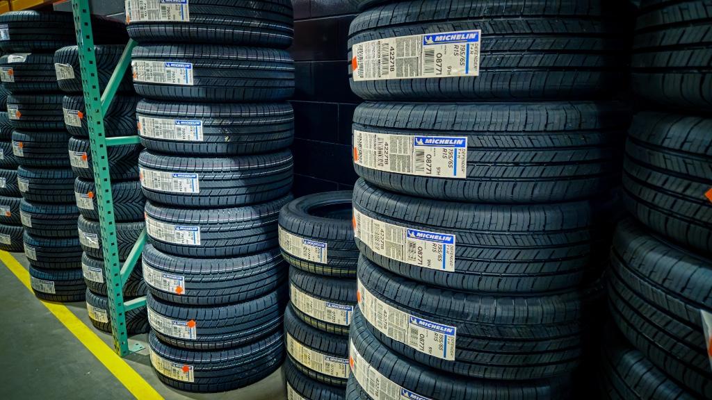 SPOTPRIJS NIEUWE EN GEBRUIKTE BANDEN! 205/55R16 225/45R17, Overige, -, Overige, -