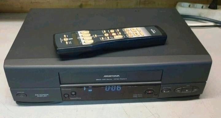 Aristona videorecorder sb-625 ( philips)  afstandsbediening, Audio, Tv en Foto, Videospelers, Ophalen of Verzenden, Gebruikt