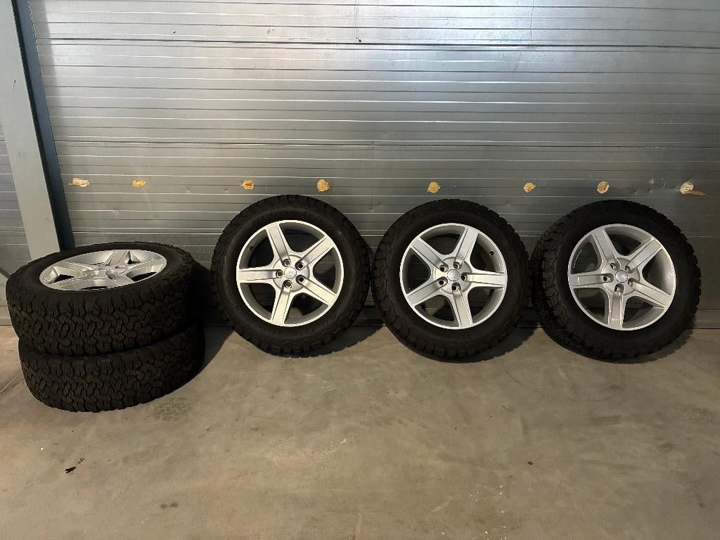 Nieuwe Wielenset BF Goodrich AT voor New Defender (5 stuks), Ophalen, Gebruikt, 265 mm, Banden en Velgen