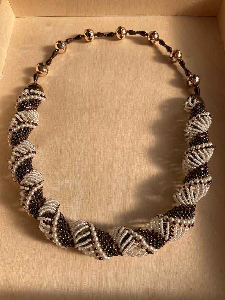 Vintage Ketting / Antiek Sieraad, Collier handmade jewellery, Ophalen of Verzenden, Gebruikt, Bruin, Overige materialen