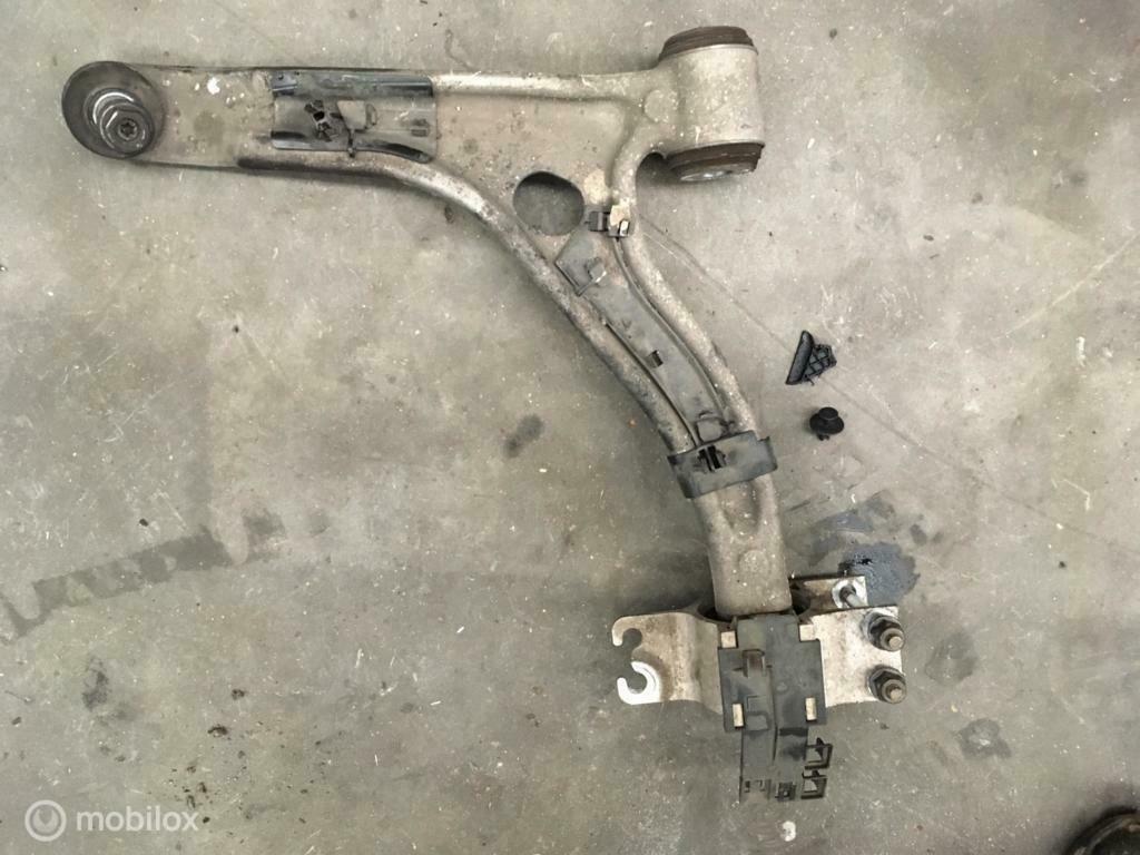 Draagarm linksvoor Mercedes A-klasse W176  A2463304700, Ophalen of Verzenden, Gebruikt