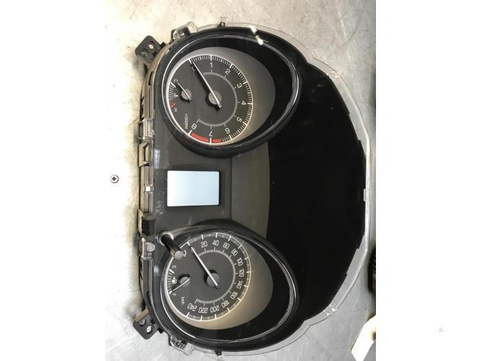 Instrumentenpaneel van een Suzuki Kizashi, Gebruikt, -, -, Ophalen of Verzenden