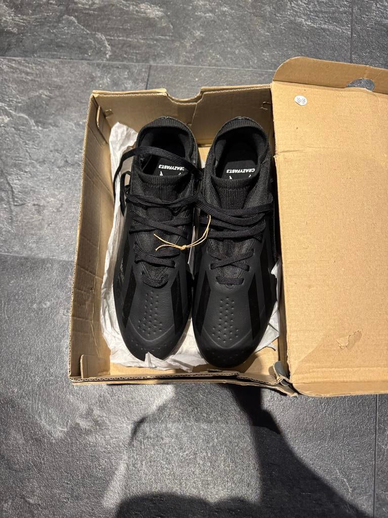 Adidas Voetbalschoenen - Nieuw!, Ophalen, Maat XS of kleiner, Schoenen, Nieuw