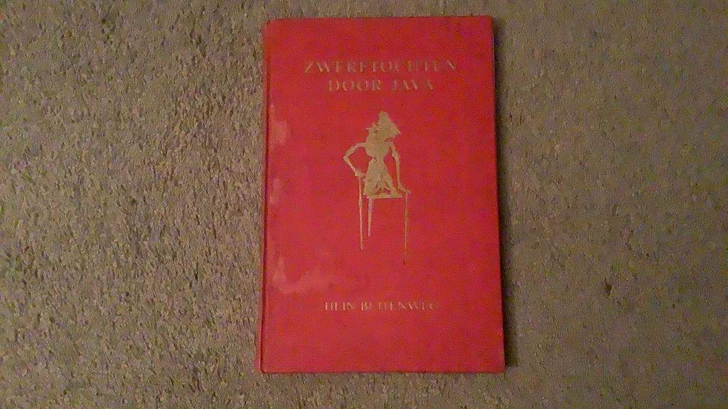 Hein Buitenweg, Zwerftochten door Java. 1947., Boeken, Ophalen of Verzenden, Gelezen, Hein Buitenweg