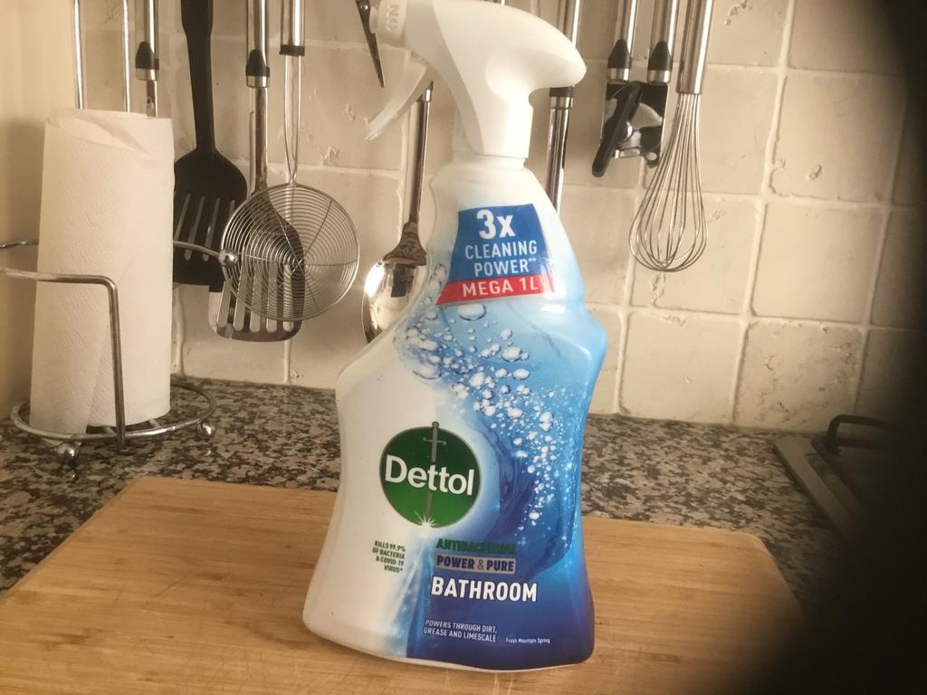 Dettol bathroom 1 liter, Ophalen of Verzenden, Schoonmaakmiddel