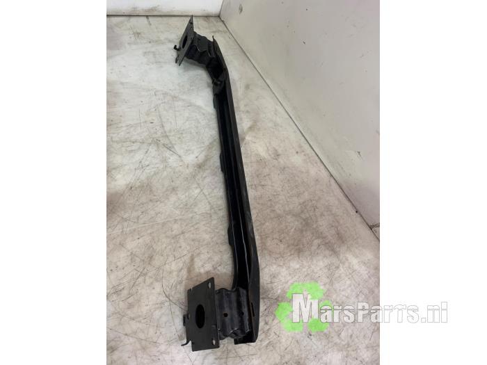 Bumperframe voor van een Peugeot 1007
