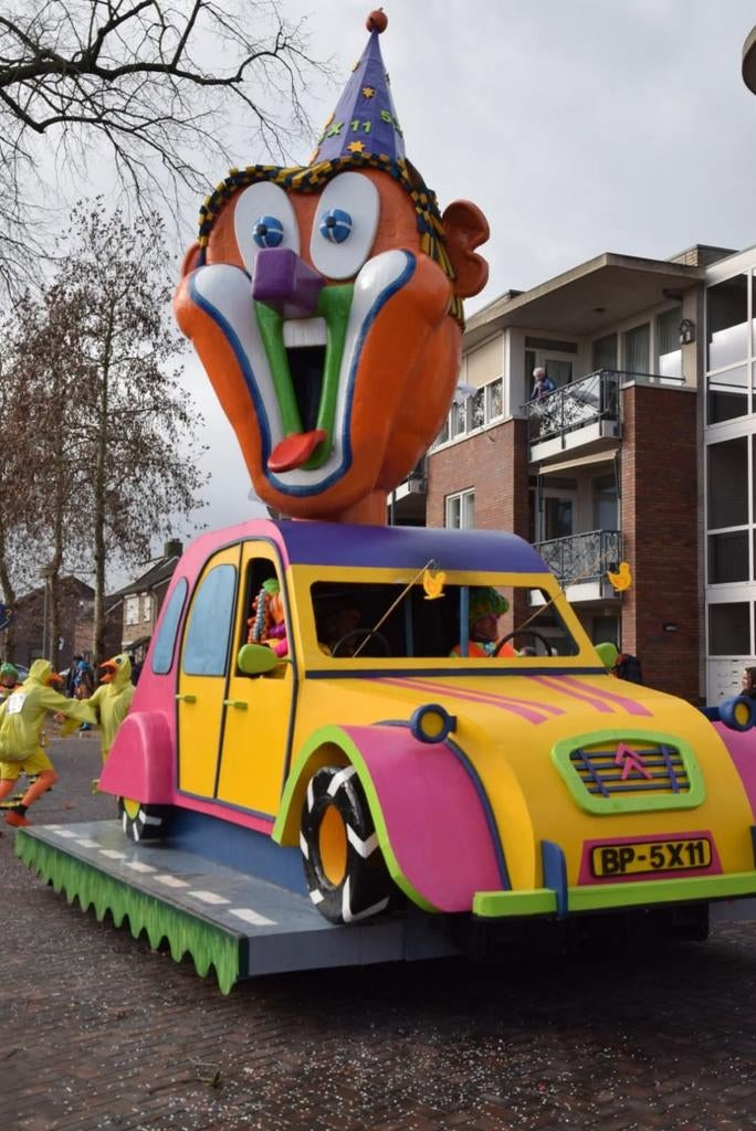 Carnavalswagen carnaval wagen loopgroep eend optocht, Hobby en Vrije tijd, Feestartikelen, Zo goed als nieuw, Feestartikel, Carnaval